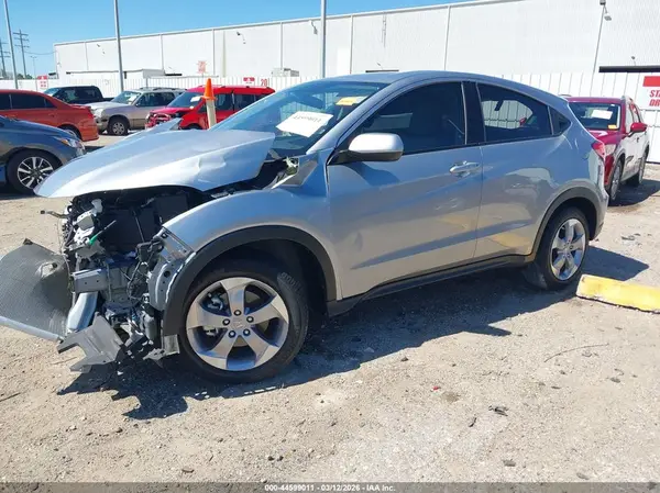 3CZRU5H38LM711772 2020 HONDA HR-V - Image 2