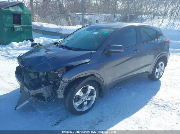 3CZRU5H38MM100559 2021 HONDA HR-V - Image 2