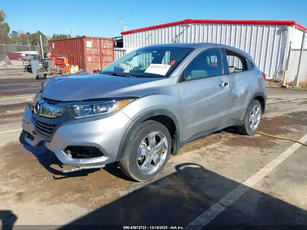 3CZRU5H38MM702927 2021 HONDA HR-V - Image 2