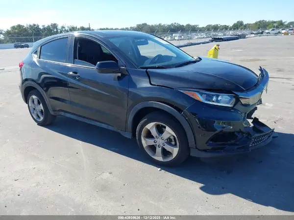 3CZRU5H38NM700855 2022 HONDA HR-V - Image 1