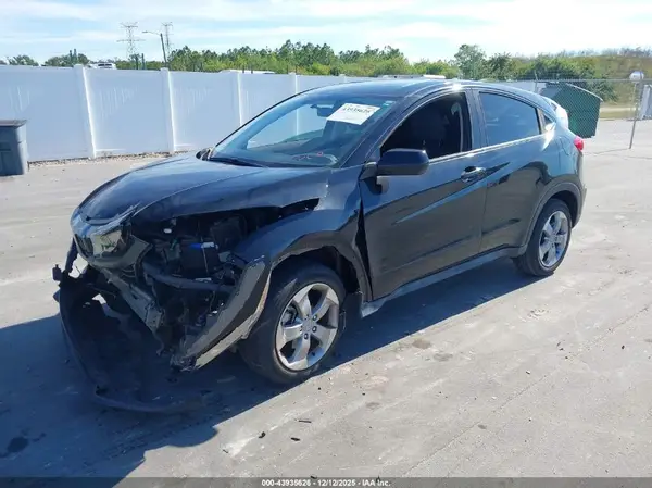 3CZRU5H38NM700855 2022 HONDA HR-V - Image 2