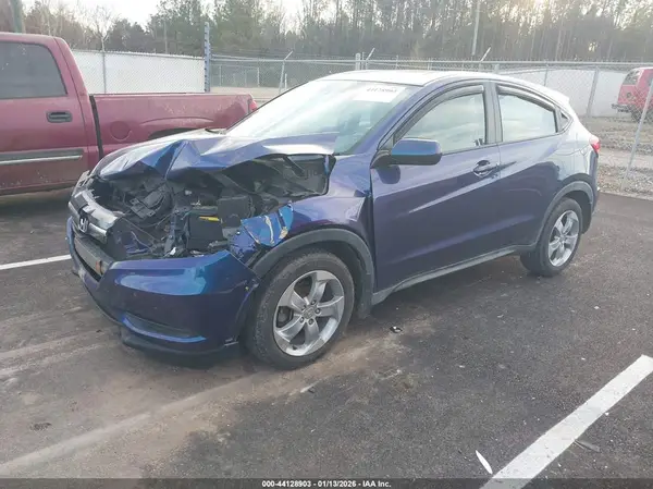 3CZRU5H39GM709972 2016 HONDA HR-V - Image 2