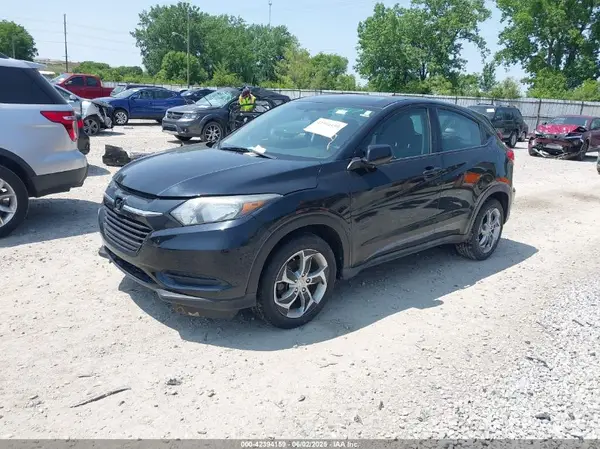 3CZRU5H39GM714895 2016 HONDA HR-V - Image 2