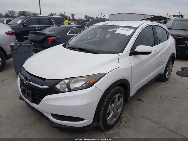 3CZRU5H39GM717487 2016 HONDA HR-V - Image 2