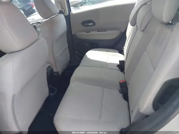 3CZRU5H39GM727064 2016 HONDA HR-V - Image 8