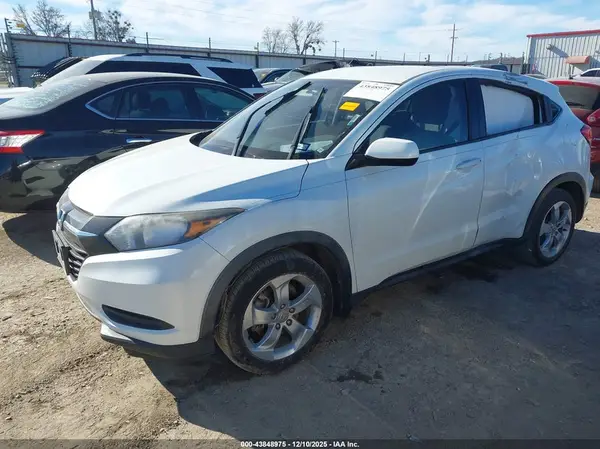 3CZRU5H39GM741837 2016 HONDA HR-V - Image 2