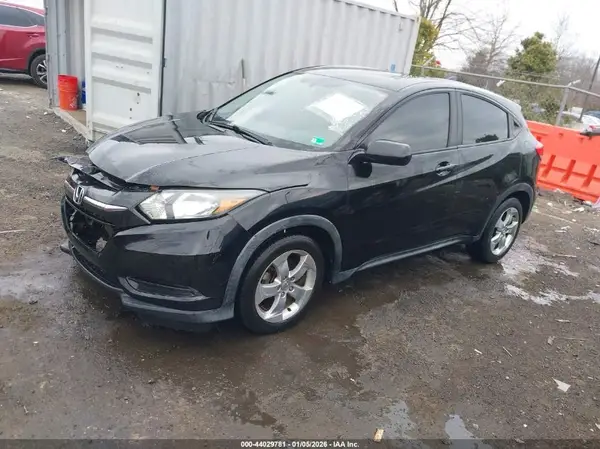 3CZRU5H39GM746827 2016 HONDA HR-V - Image 2