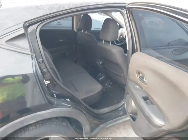 3CZRU5H39GM746827 2016 HONDA HR-V - Image 8