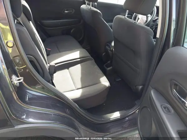 3CZRU5H39GM747122 2016 HONDA HR-V - Image 8