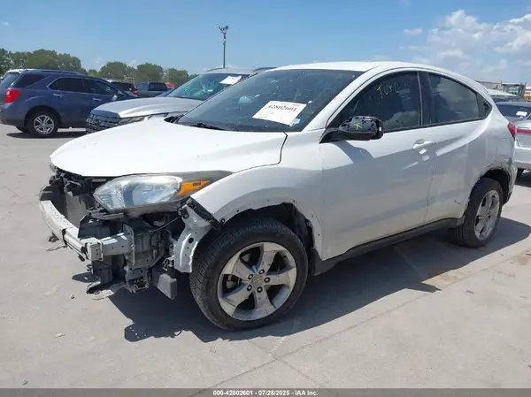 3CZRU5H39GM747749 2016 HONDA HR-V - Image 2