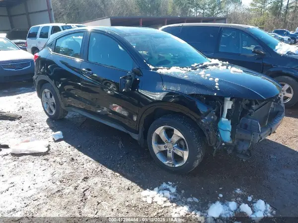 3CZRU5H39HG705792 2017 HONDA HR-V - Image 1