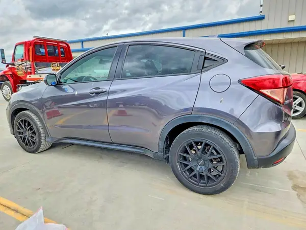 3CZRU5H39HG706960 2017 HONDA HR-V - Image 2