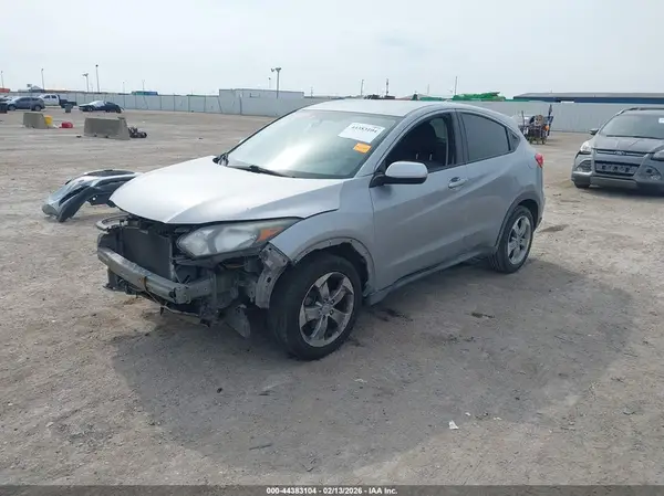 3CZRU5H39HM702926 2017 HONDA HR-V - Image 2
