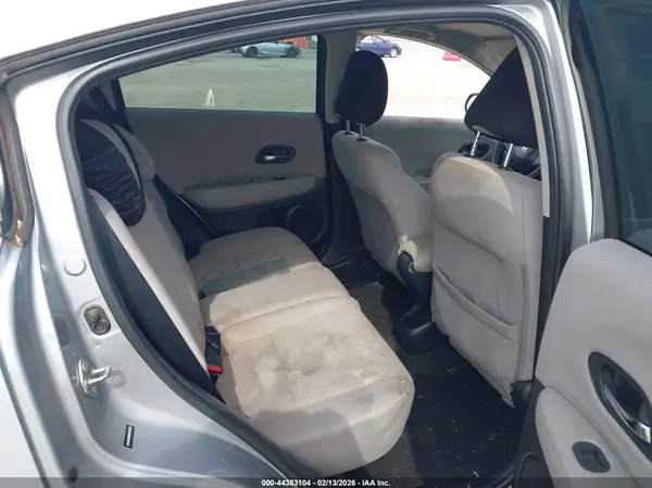 3CZRU5H39HM702926 2017 HONDA HR-V - Image 8