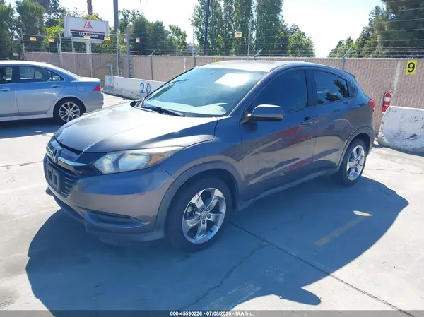3CZRU5H39HM706698 2017 HONDA HR-V - Image 2