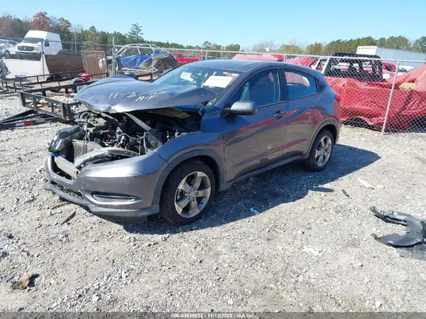 3CZRU5H39HM714798 2017 HONDA HR-V - Image 2