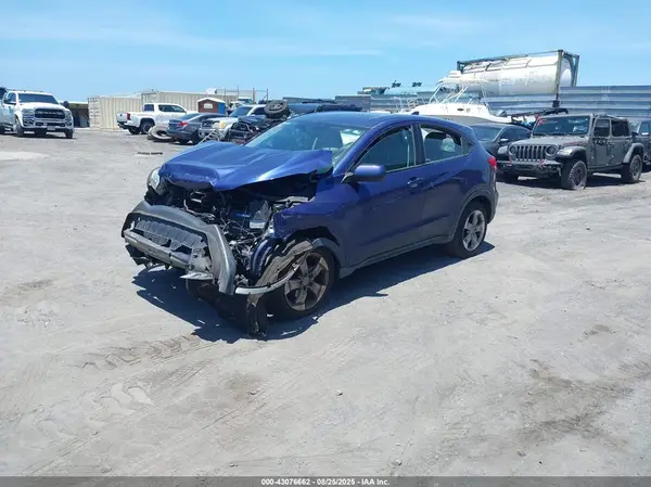 3CZRU5H39HM715921 2017 HONDA HR-V - Image 2