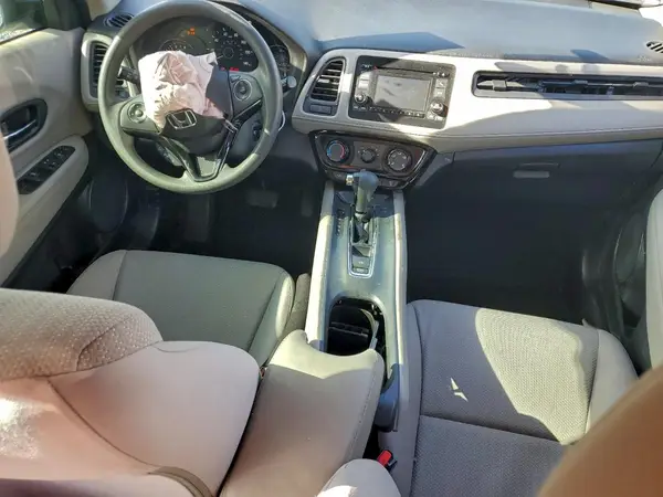 3CZRU5H39HM722576 2017 HONDA HR-V - Image 8