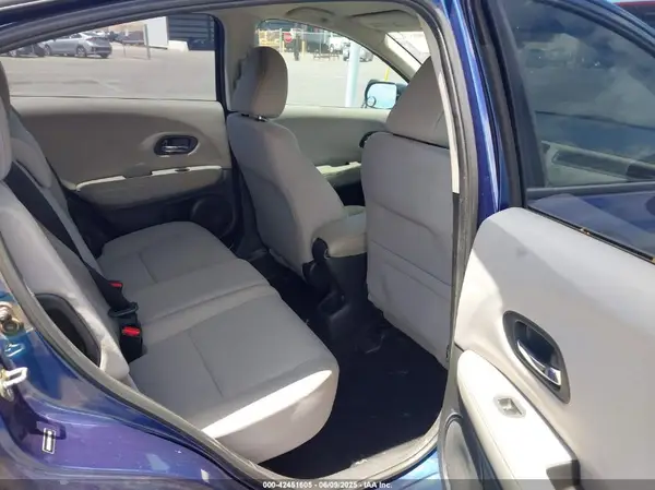3CZRU5H39HM724361 2017 HONDA HR-V - Image 8