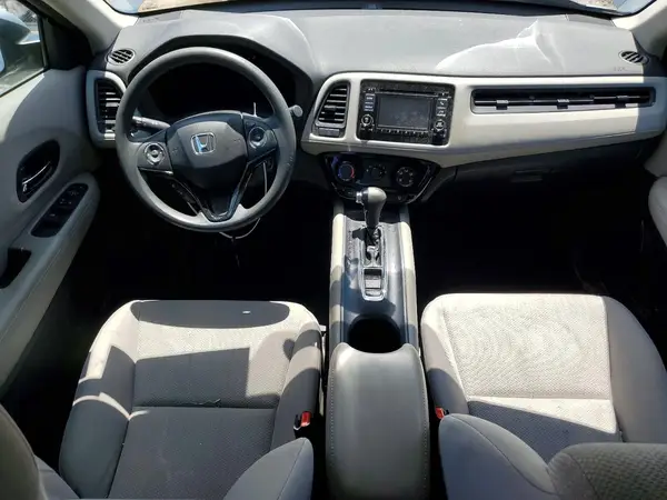 3CZRU5H39JG703160 2018 HONDA HR-V - Image 8