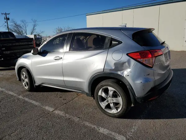 3CZRU5H39JG703904 2018 HONDA HR-V - Image 2
