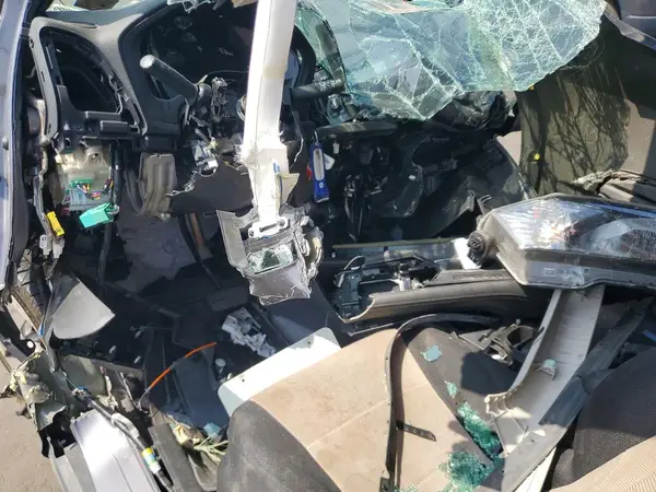 3CZRU5H39JG704695 2018 HONDA HR-V - Image 8