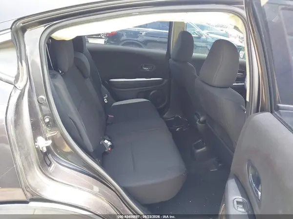 3CZRU5H39JM703807 2018 HONDA HR-V - Image 8
