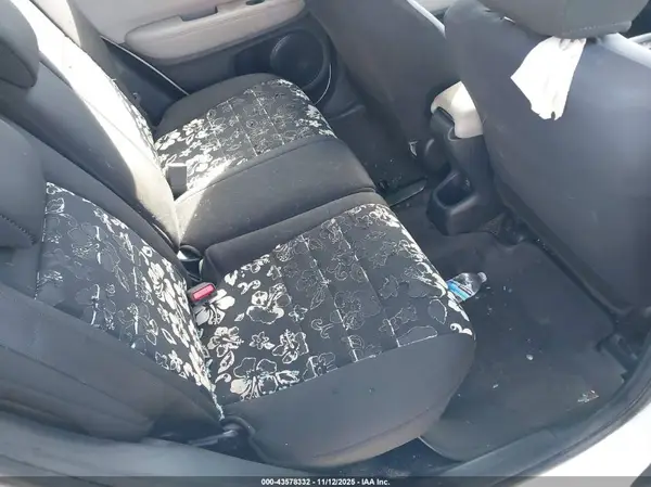 3CZRU5H39JM705427 2018 HONDA HR-V - Image 8