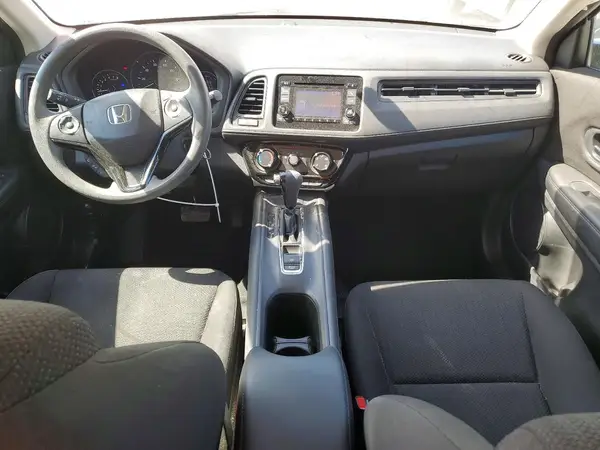 3CZRU5H39JM706268 2018 HONDA HR-V - Image 8