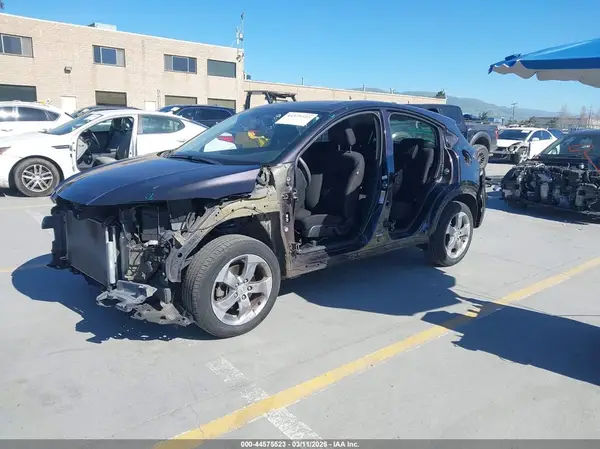 3CZRU5H39JM707310 2018 HONDA HR-V - Image 2
