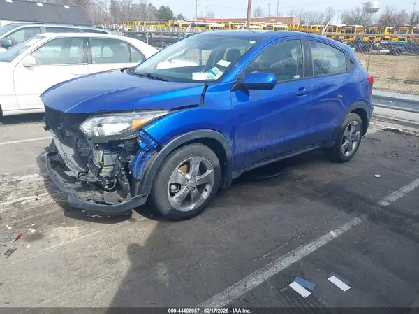 3CZRU5H39JM712832 2018 HONDA HR-V - Image 2