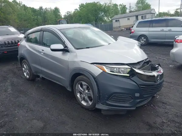 3CZRU5H39KG703872 2019 HONDA HR-V - Image 1