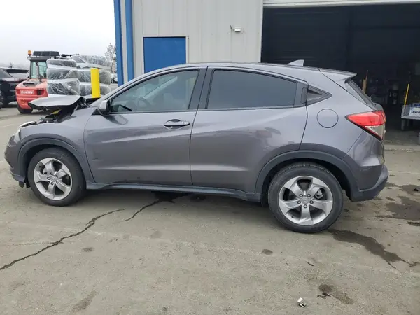 3CZRU5H39KG715939 2019 HONDA HR-V - Image 2