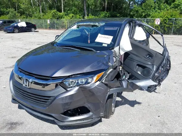 3CZRU5H39LM705513 2020 HONDA HR-V - Image 2