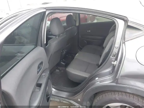 3CZRU5H39LM706144 2020 HONDA HR-V - Image 8