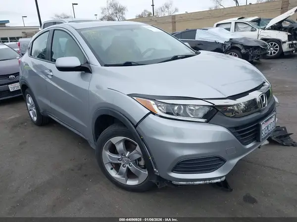 3CZRU5H39LM712123 2020 HONDA HR-V - Image 1