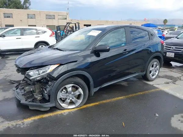 3CZRU5H39MM704783 2021 HONDA HR-V - Image 2