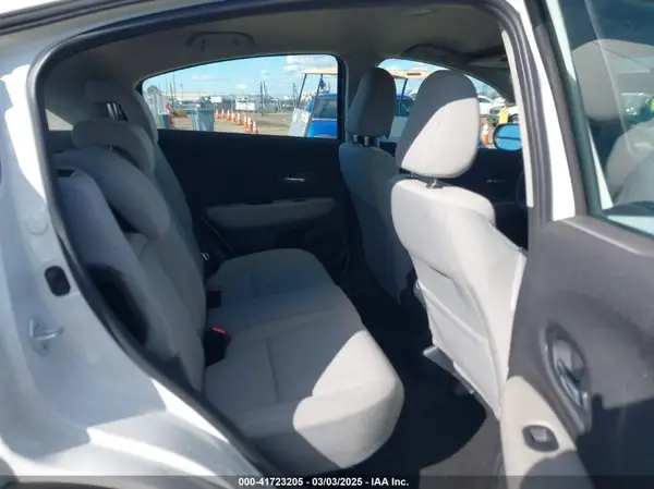 3CZRU5H39MM728355 2021 HONDA HR-V - Image 8