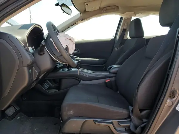3CZRU5H3XGM700827 2016 HONDA HR-V - Image 8