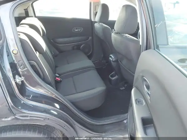 3CZRU5H3XGM708815 2016 HONDA HR-V - Image 8