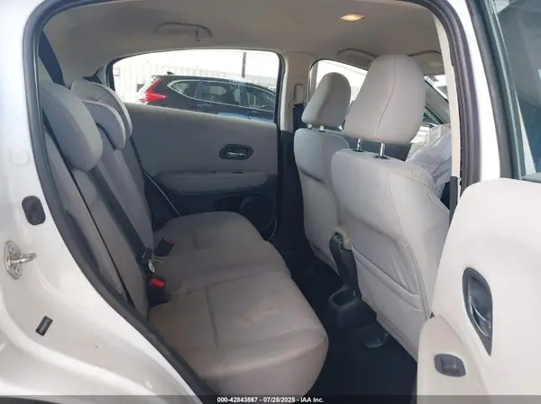 3CZRU5H3XGM714551 2016 HONDA HR-V - Image 8