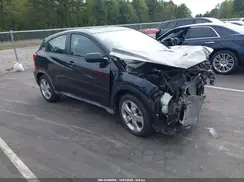3CZRU5H3XGM735576 2016 HONDA HR-V