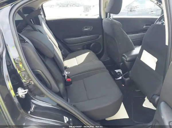 3CZRU5H3XGM737912 2016 HONDA HR-V - Image 8