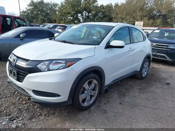 3CZRU5H3XGM739935 2016 HONDA HR-V - Image 2