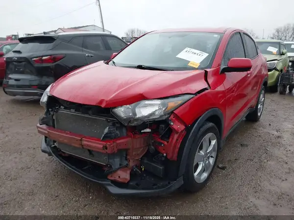 3CZRU5H3XGM747811 2016 HONDA HR-V - Image 2