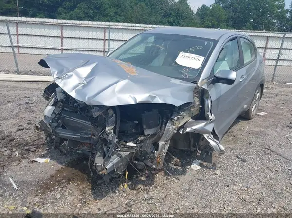 3CZRU5H3XHG704750 2017 HONDA HR-V - Image 2