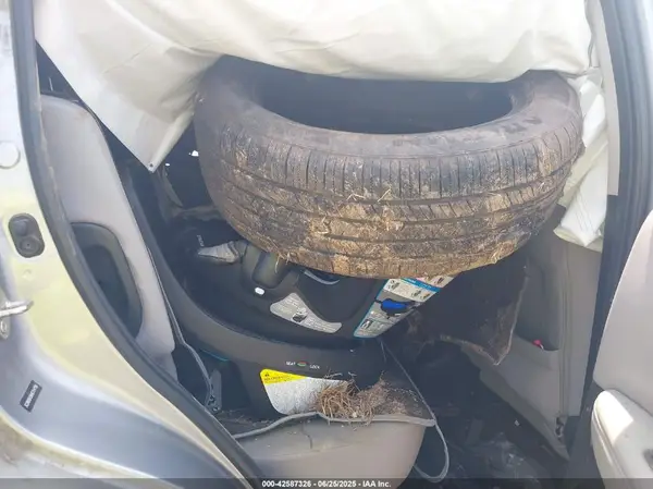 3CZRU5H3XHG704750 2017 HONDA HR-V - Image 8