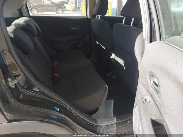3CZRU5H3XHG705235 2017 HONDA HR-V - Image 8