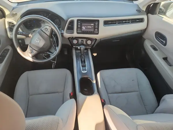 3CZRU5H3XHG707745 2017 HONDA HR-V - Image 8