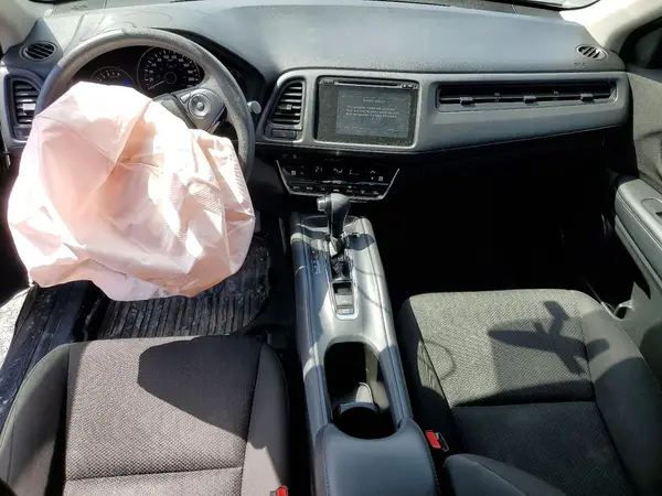 3CZRU5H3XHM102514 2017 HONDA HR-V - Image 8